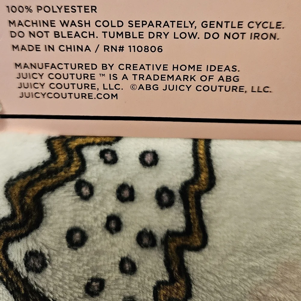 Juicy Couture Christmas Sweets Oversized Plush Throw Blanket NWT